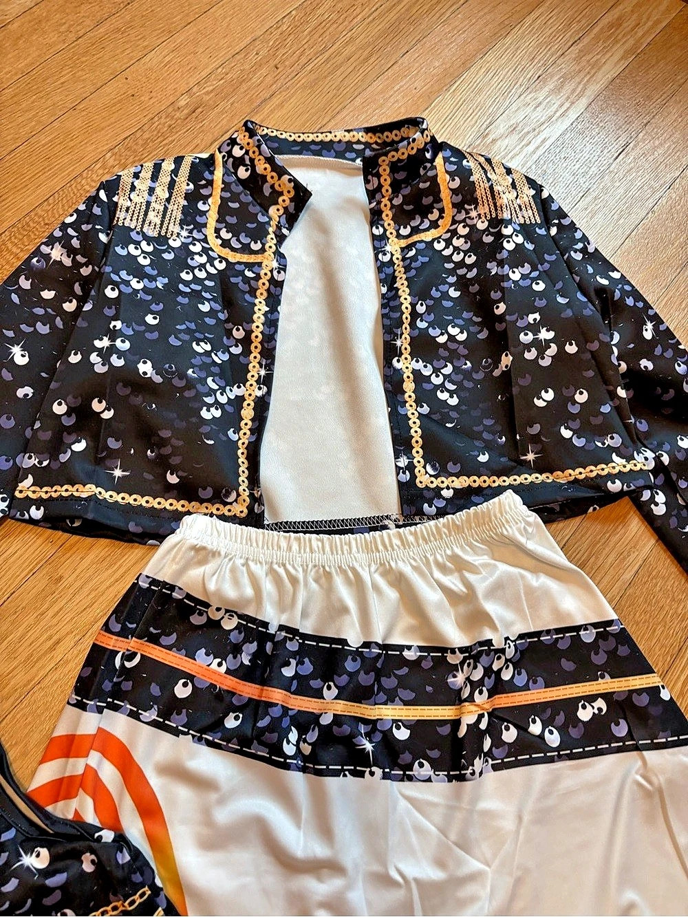 Kids kpop demon hunters rumi costume size 6 (euro 120)New